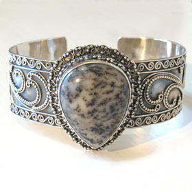 Sterling Silver and Dendritic Agate Bangle Jacinta